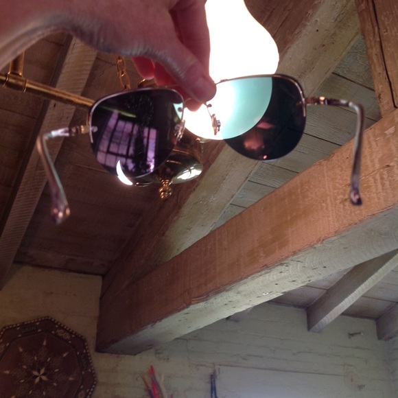 SOOOLD NEW! QUAY Rose goldMUSE mirrored sunnies💕 - Picture 5 of 6